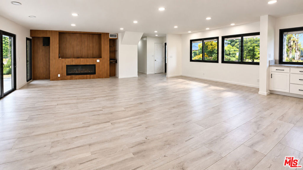 5308 Blanco Avenue - Photo 10