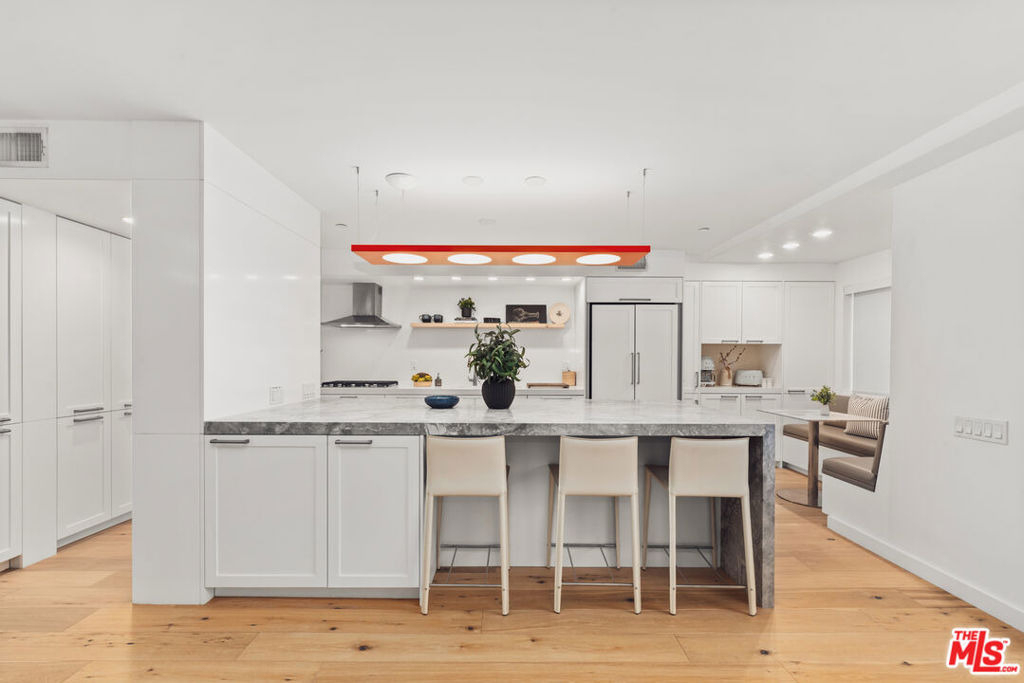 1133 5th Street - Photo 6