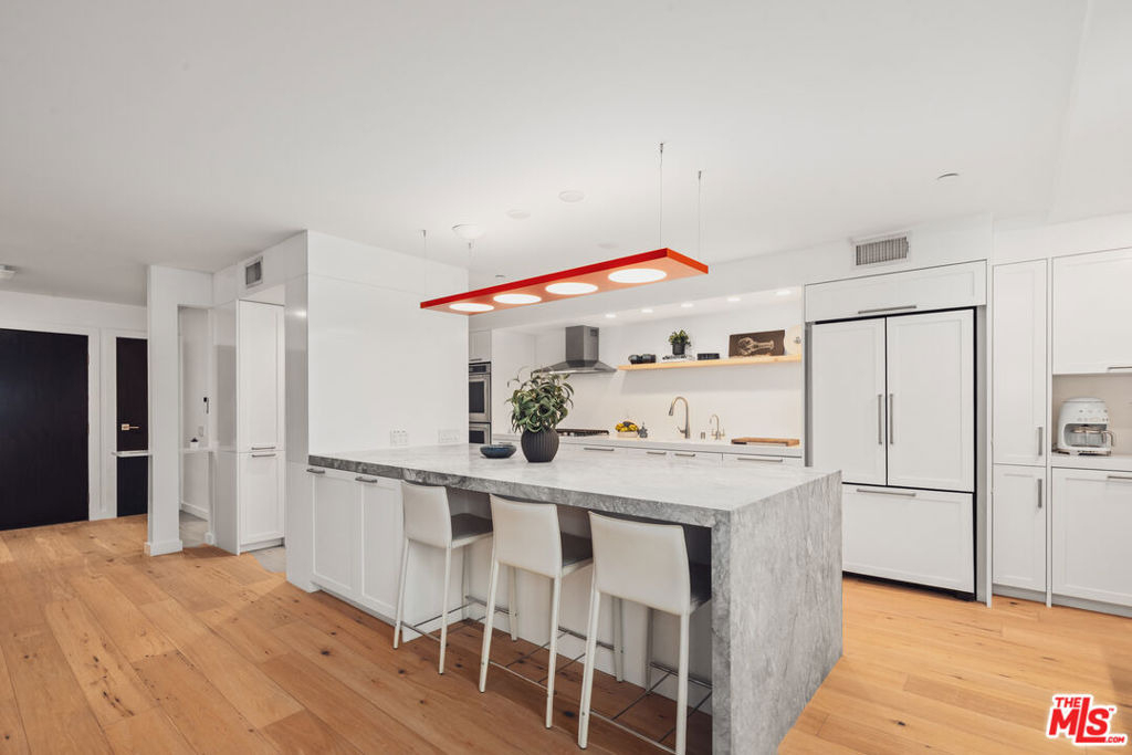 1133 5th Street - Photo 5