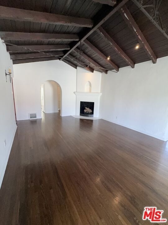 8210 Willoughby Avenue - Photo 2