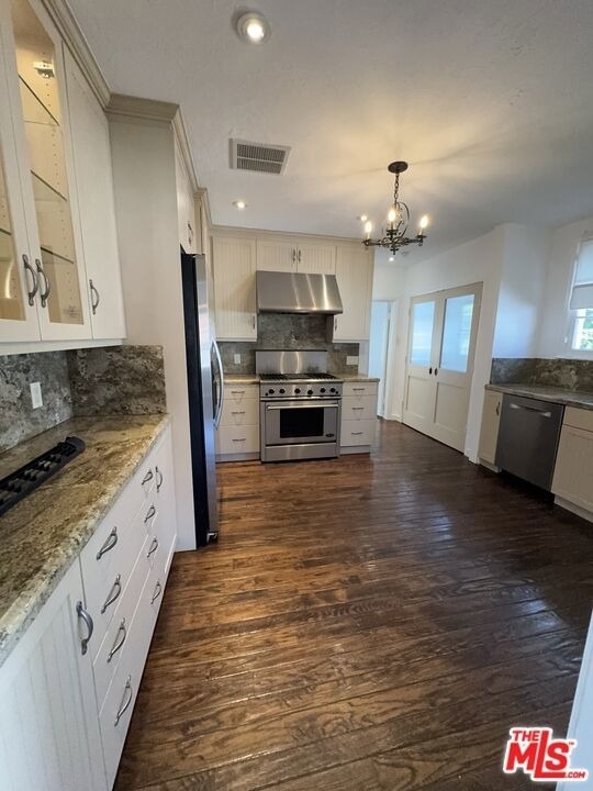 8210 Willoughby Avenue - Photo 6