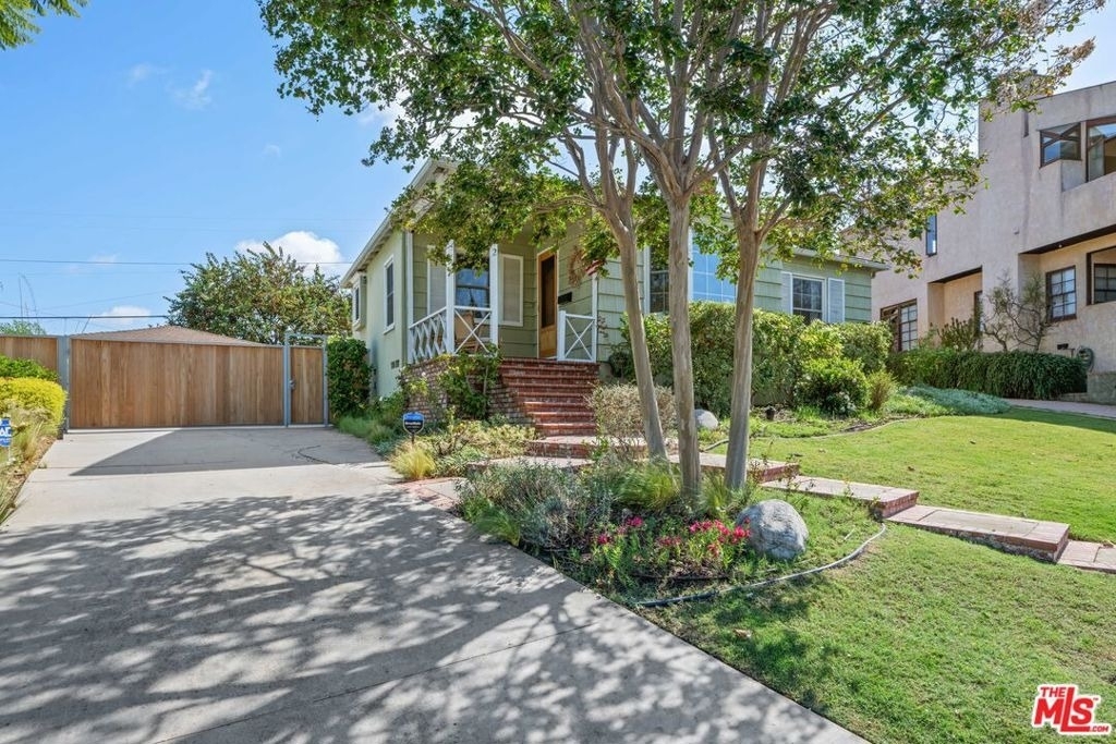 6112 W 77th Street - Photo 4