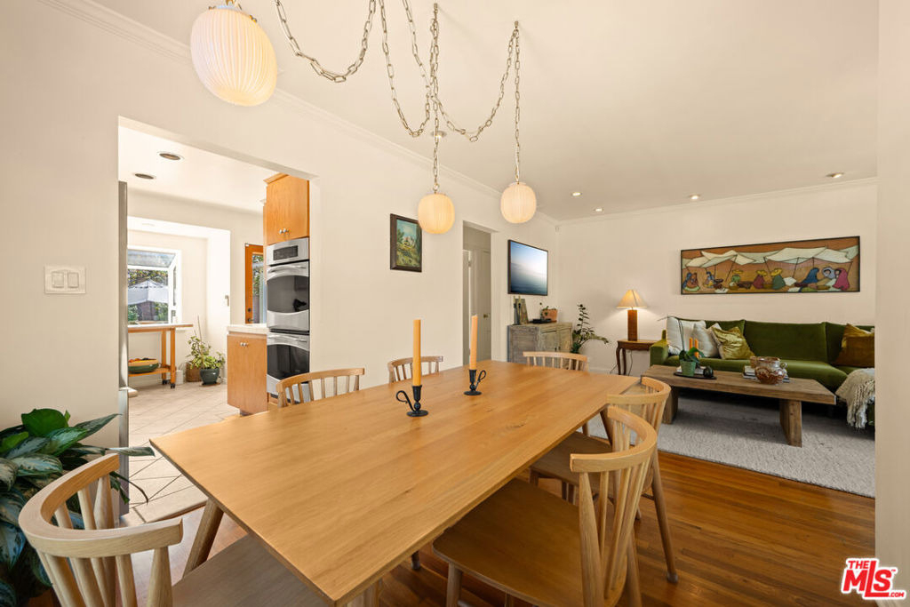 6112 W 77th Street - Photo 3