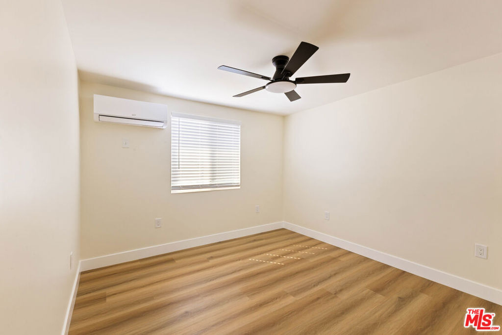 342 1/2 S. Avenue 56 - Photo 19