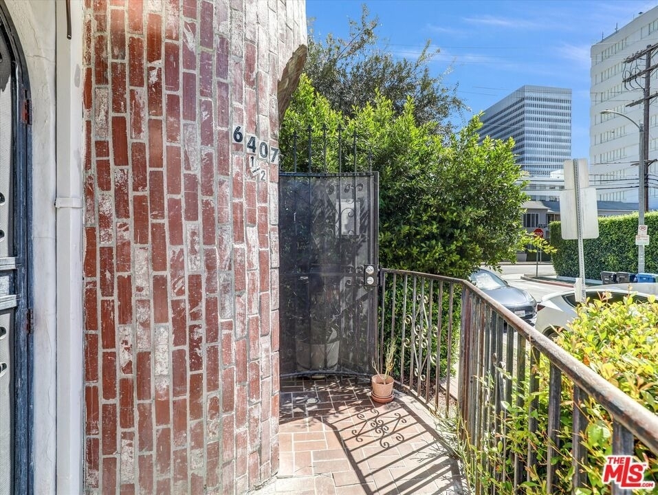 6407 Orange Street - Photo 23