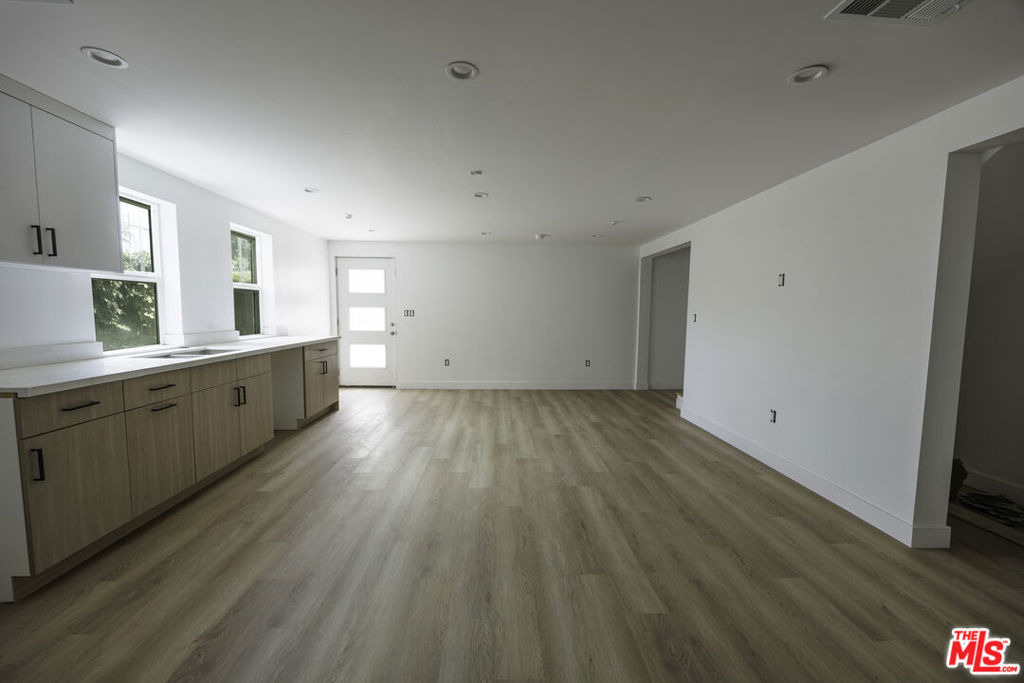 11225 Tiara Street - Photo 27
