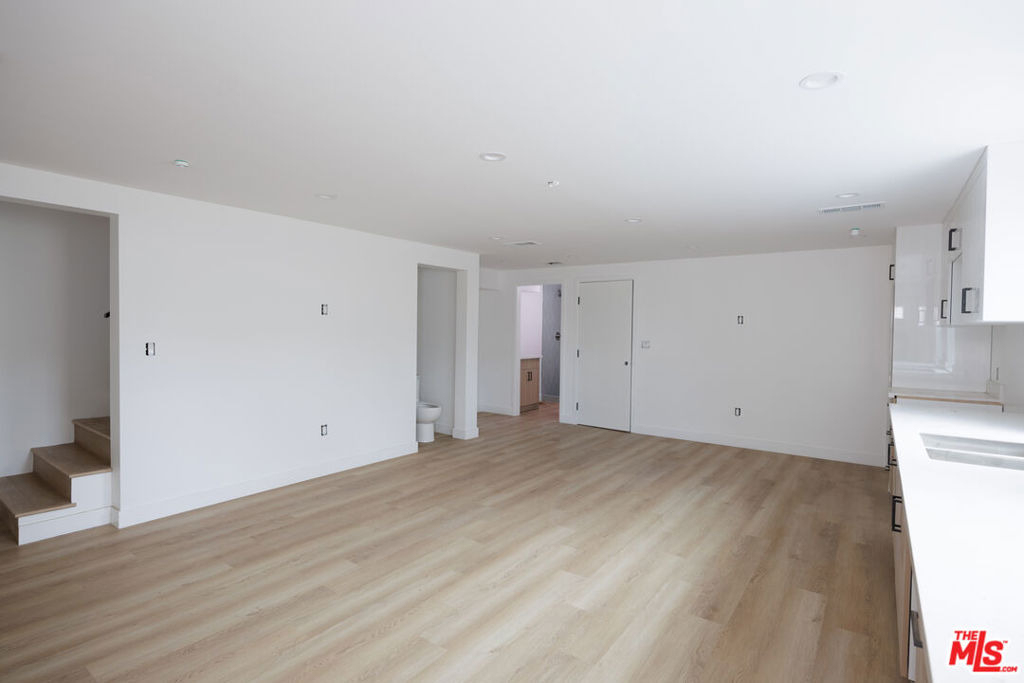 11225 Tiara Street - Photo 25