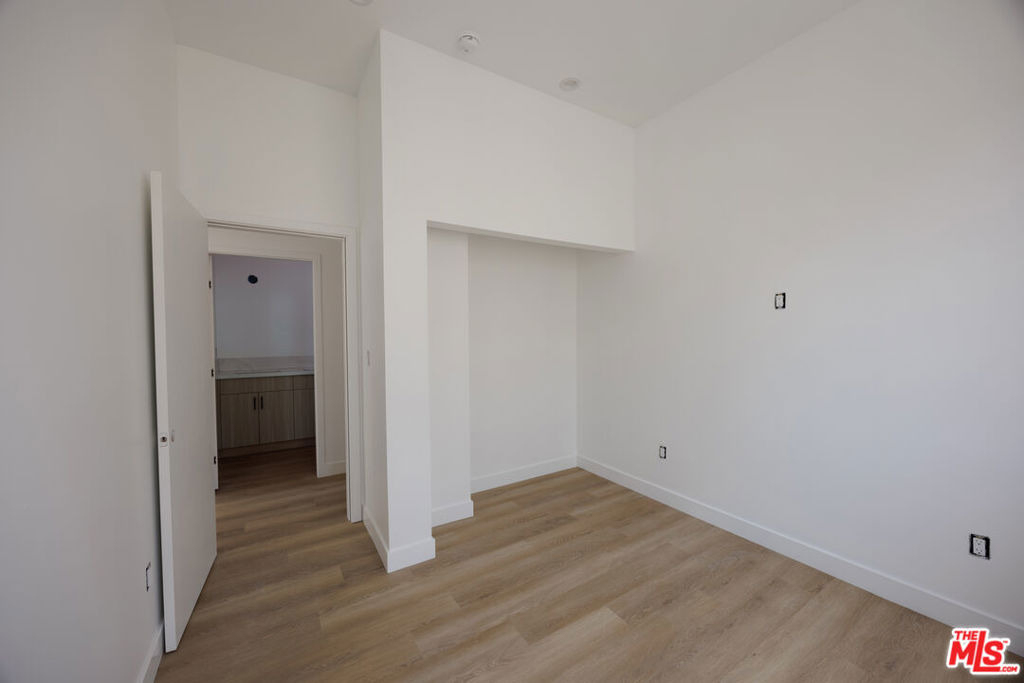 11223 Tiara Street - Photo 19