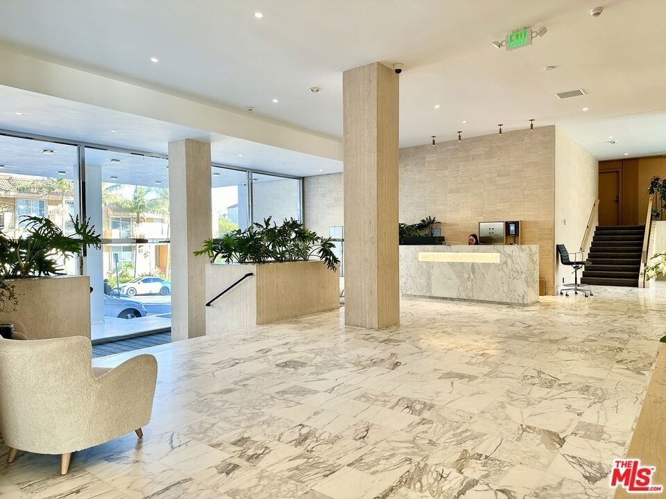 999 Doheny Drive - Photo 16