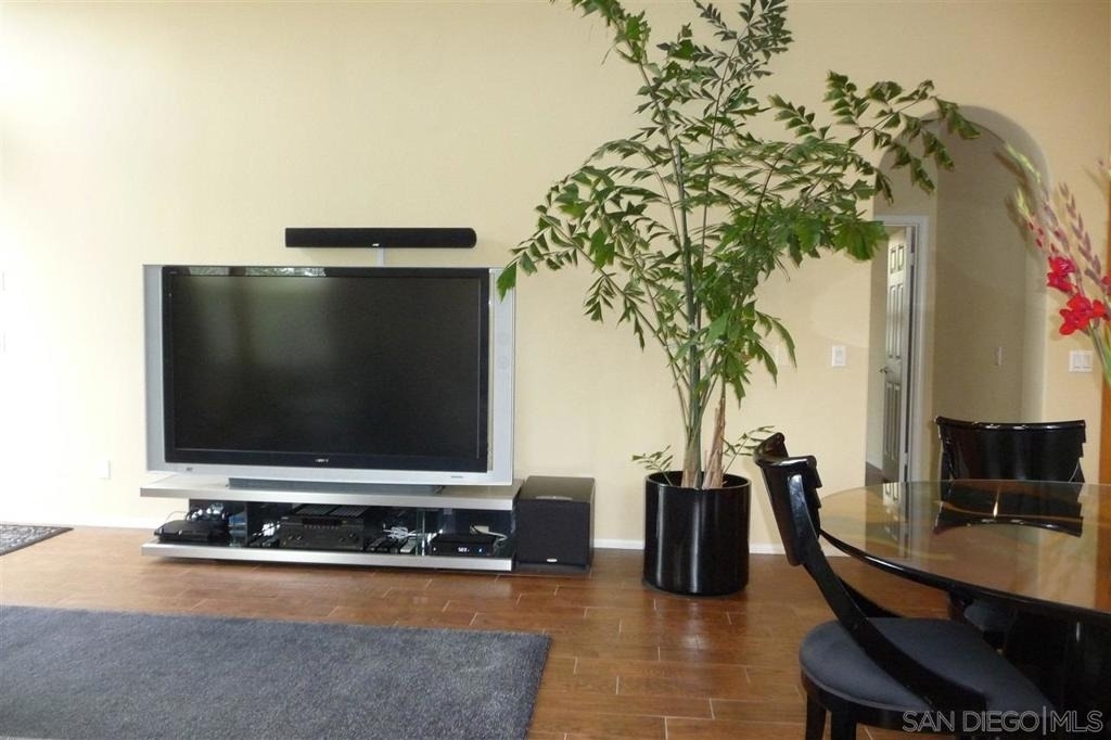 2263 Paseo Saucedal - Photo 7