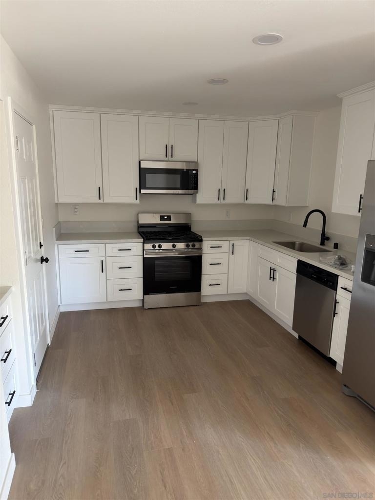 9759 Abbeywood Road - Photo 8