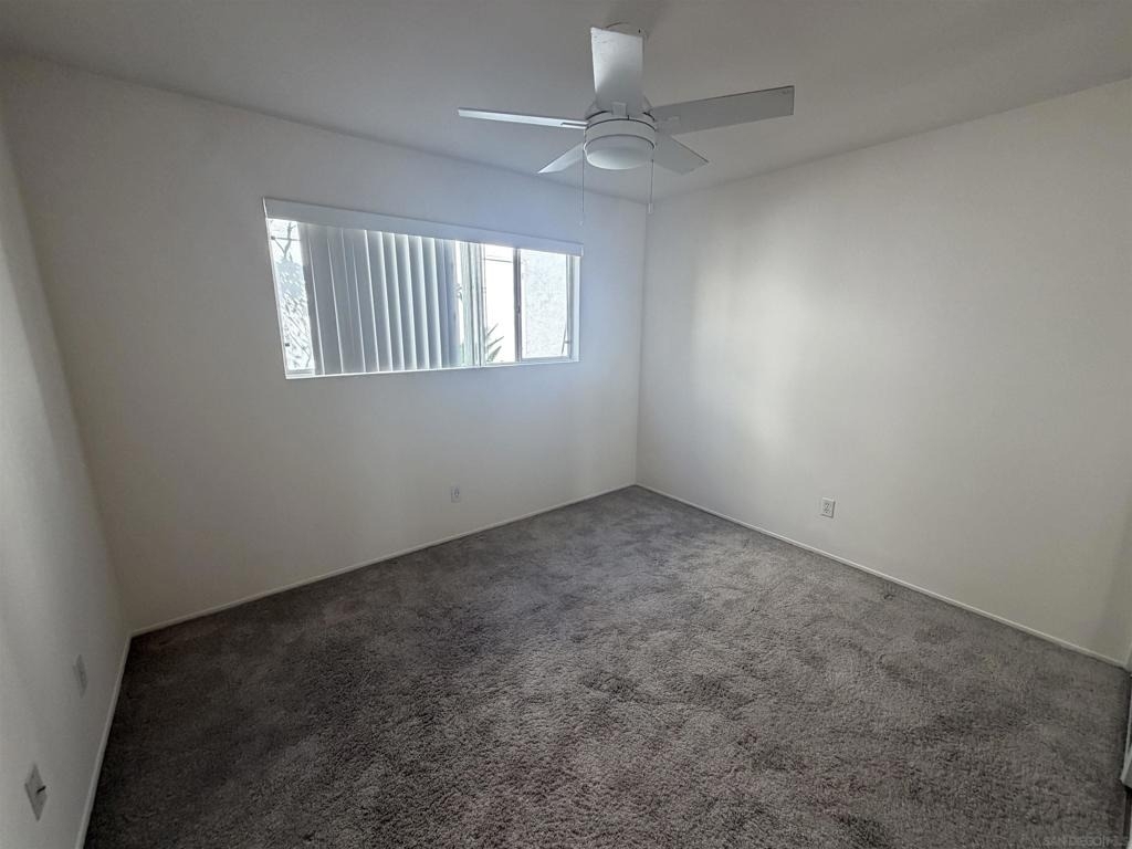 1112 Thomas Avenue - Photo 22