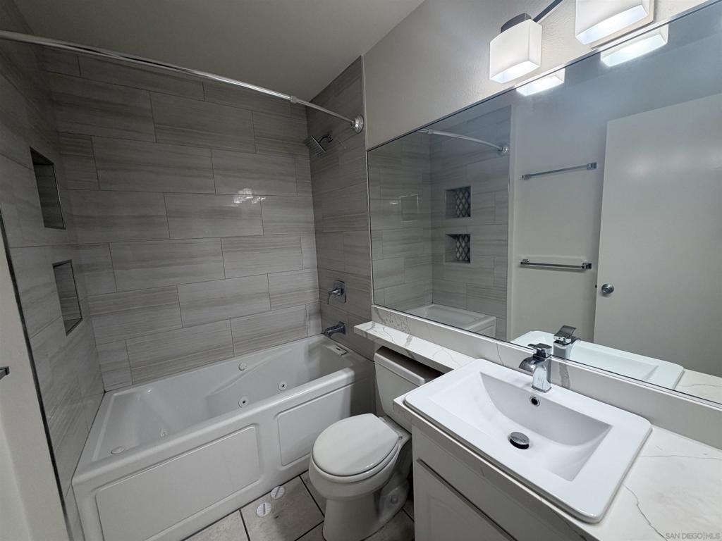 1112 Thomas Avenue - Photo 15