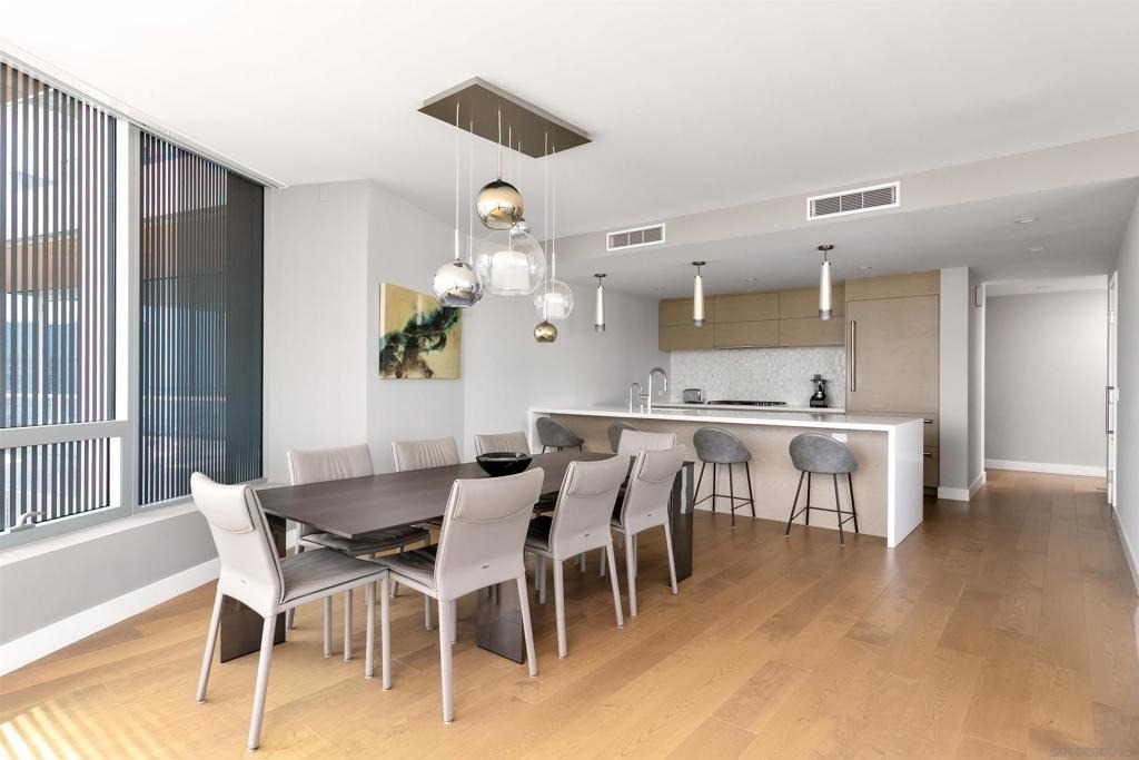 888 W E Street - Photo 5