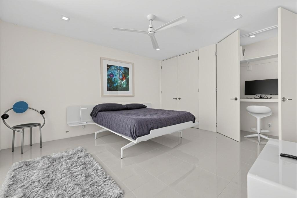 340 Desert Lakes Drive - Photo 9
