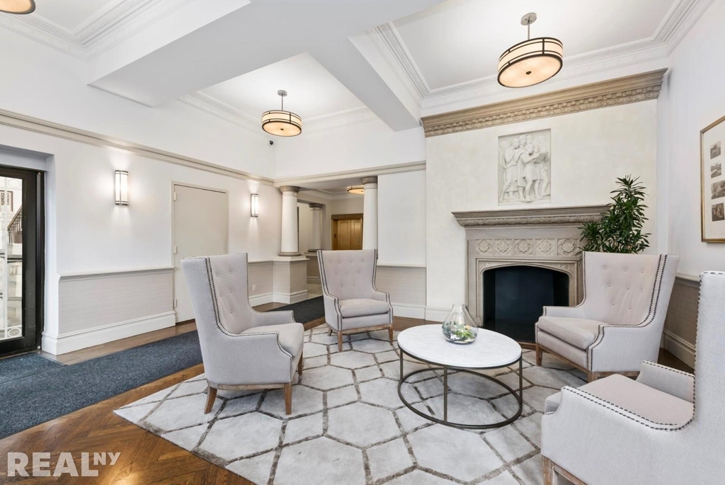 305 Second Avenue - Photo 19