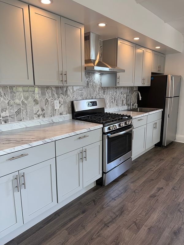 Jay Avenue - Photo 1