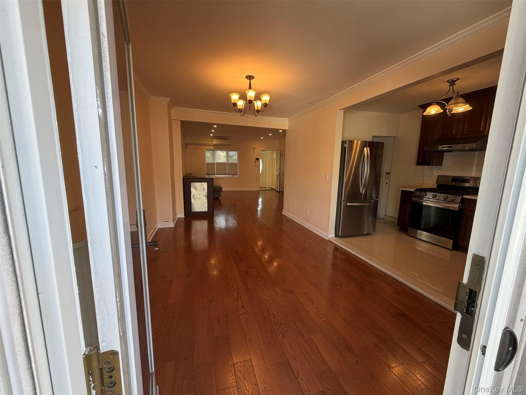 45th Avenue - Photo 5