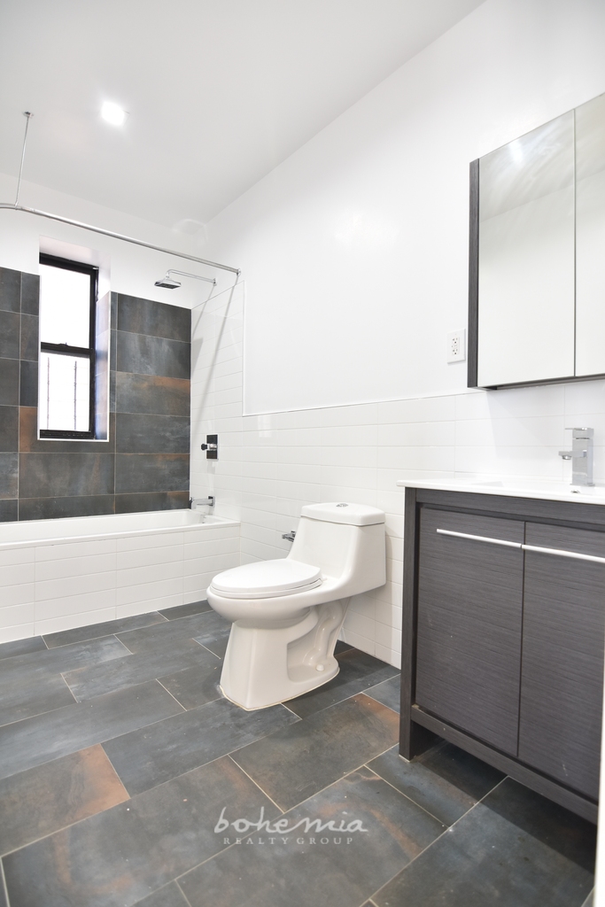 Wadsworth Avenue - Photo 5