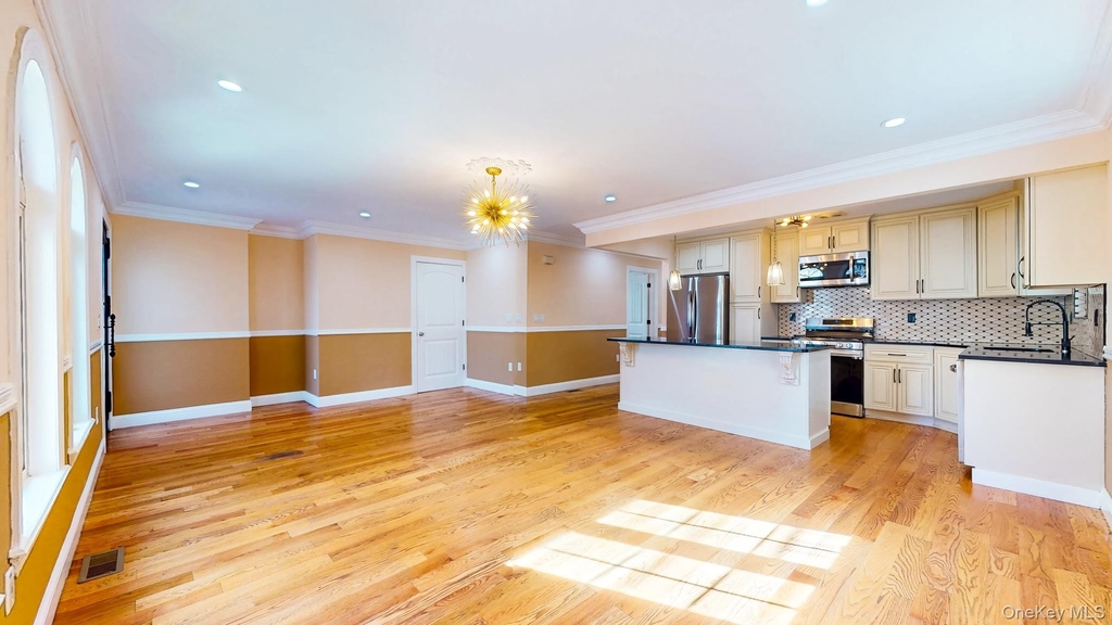 11625 134 St - Photo 3