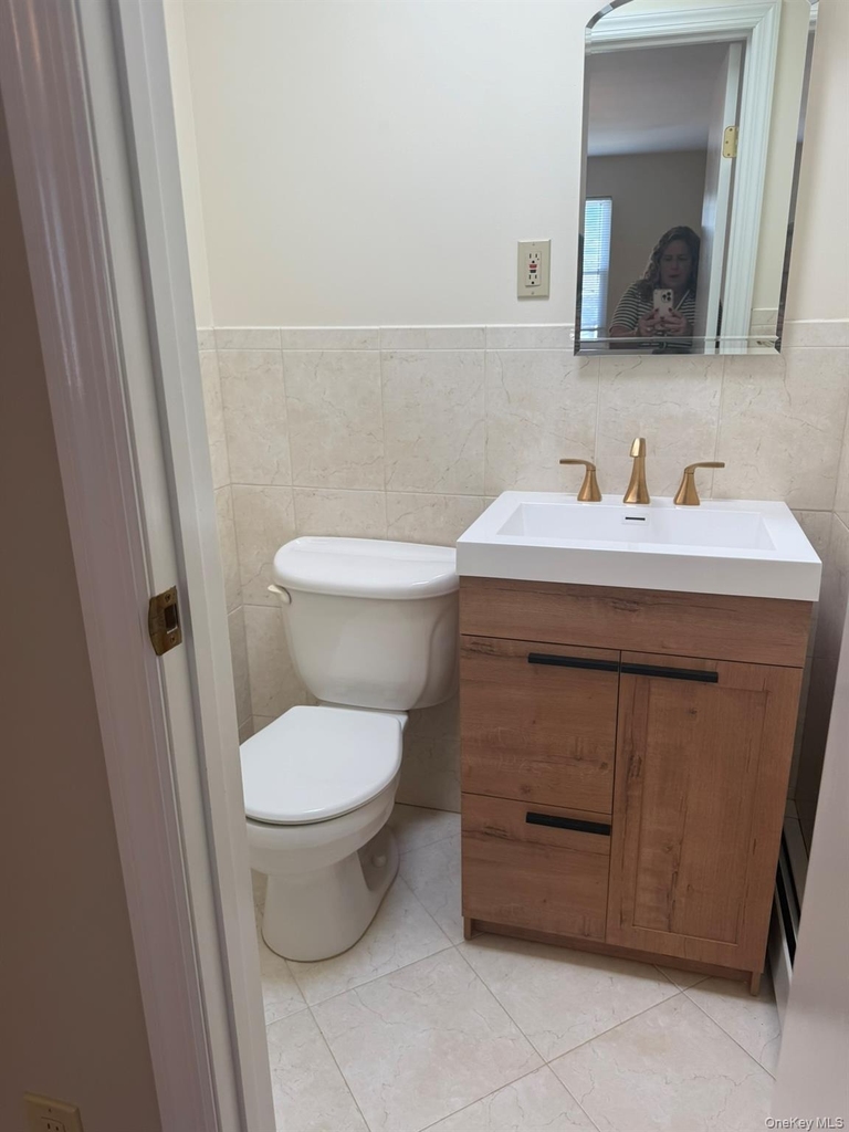 144-47 28th Avenue - Photo 3