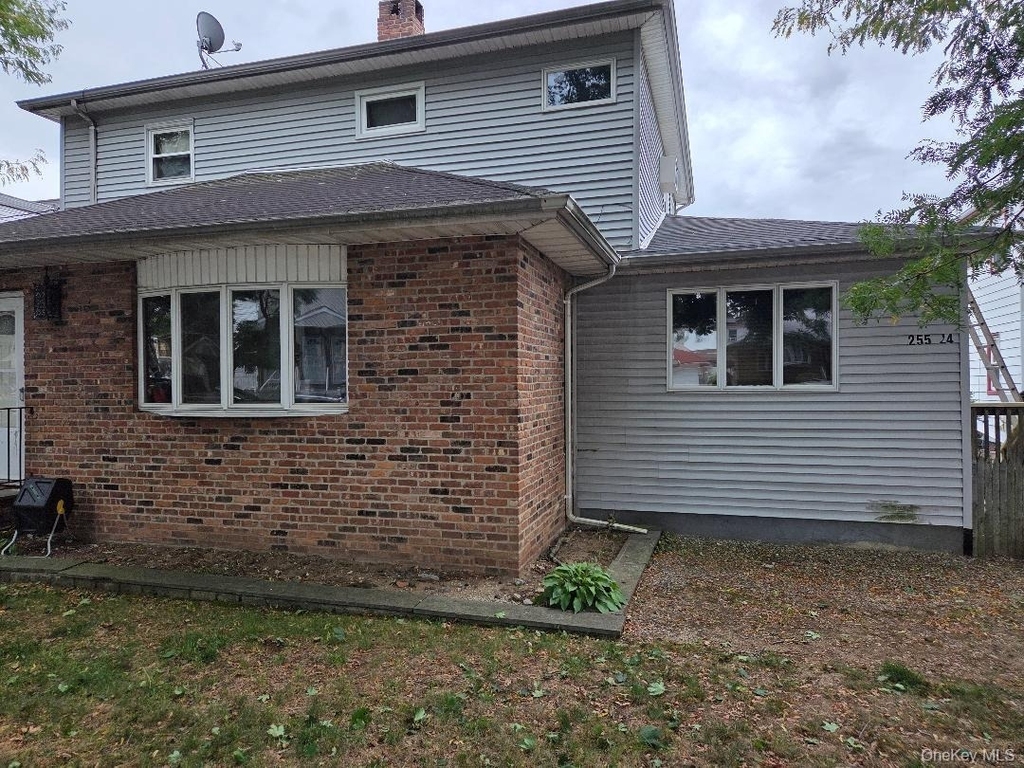 255-24 147 Drive Drive - Photo 0