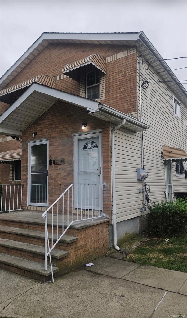 13104 Farmers Boulevard - Photo 18