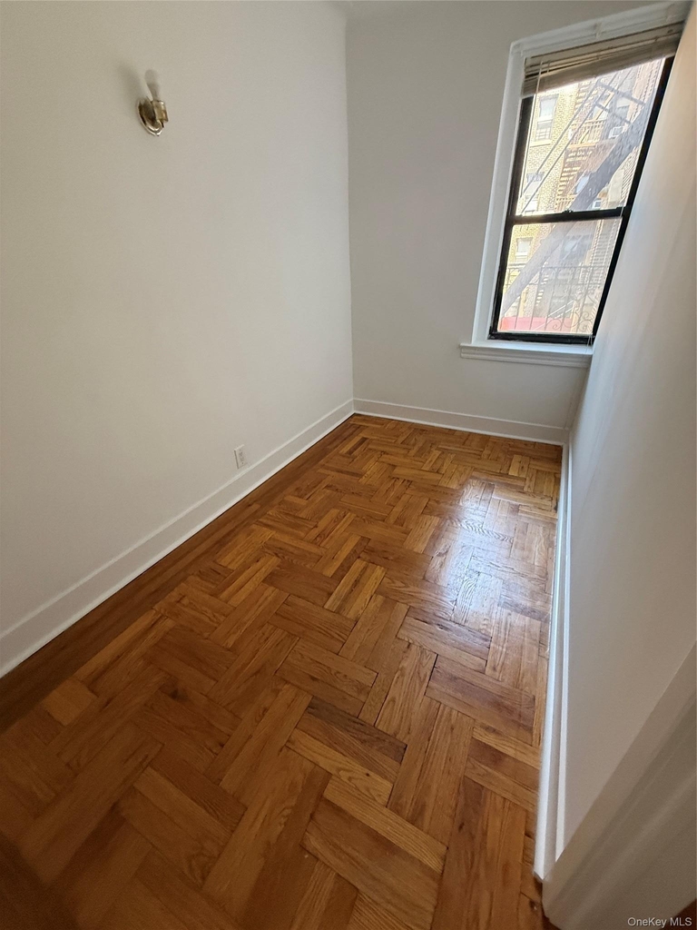 3721 80 Street - Photo 2
