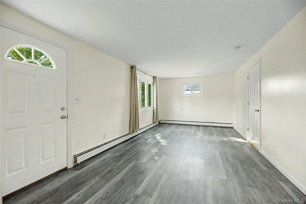 28 Roundhill Drive - Photo 2