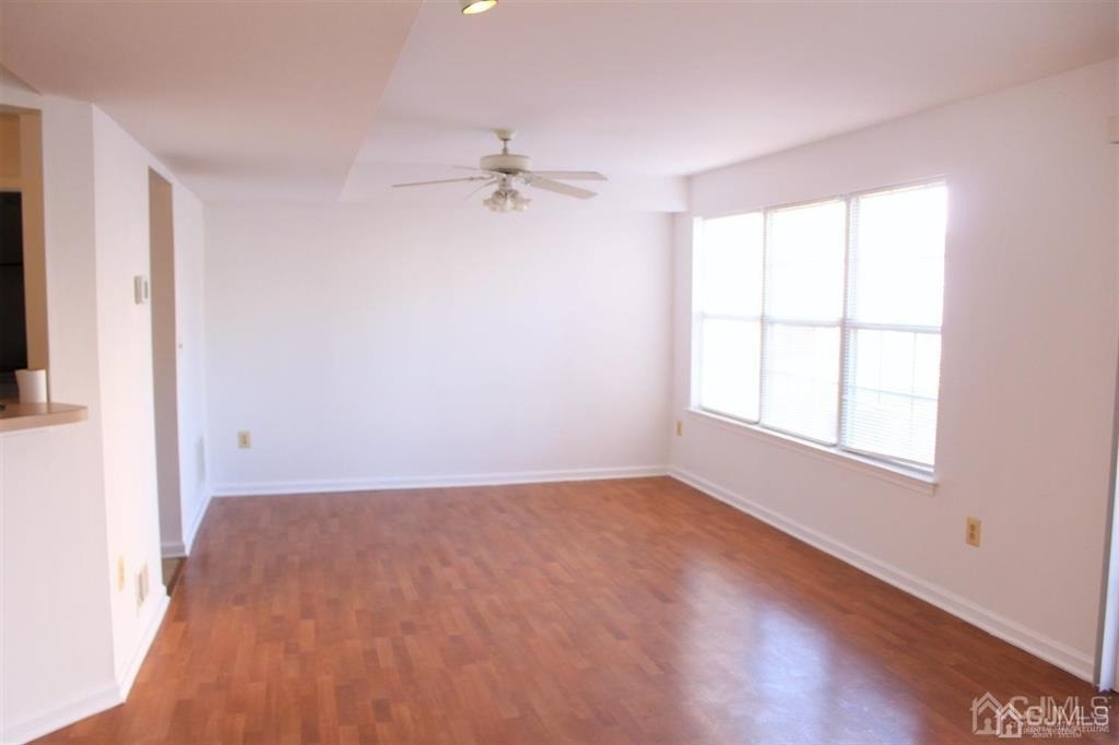 306 Plymouth Road - Photo 4