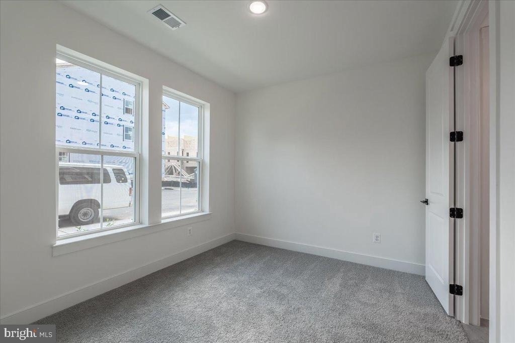 9211 Forkleaf Oak Drive - Photo 3