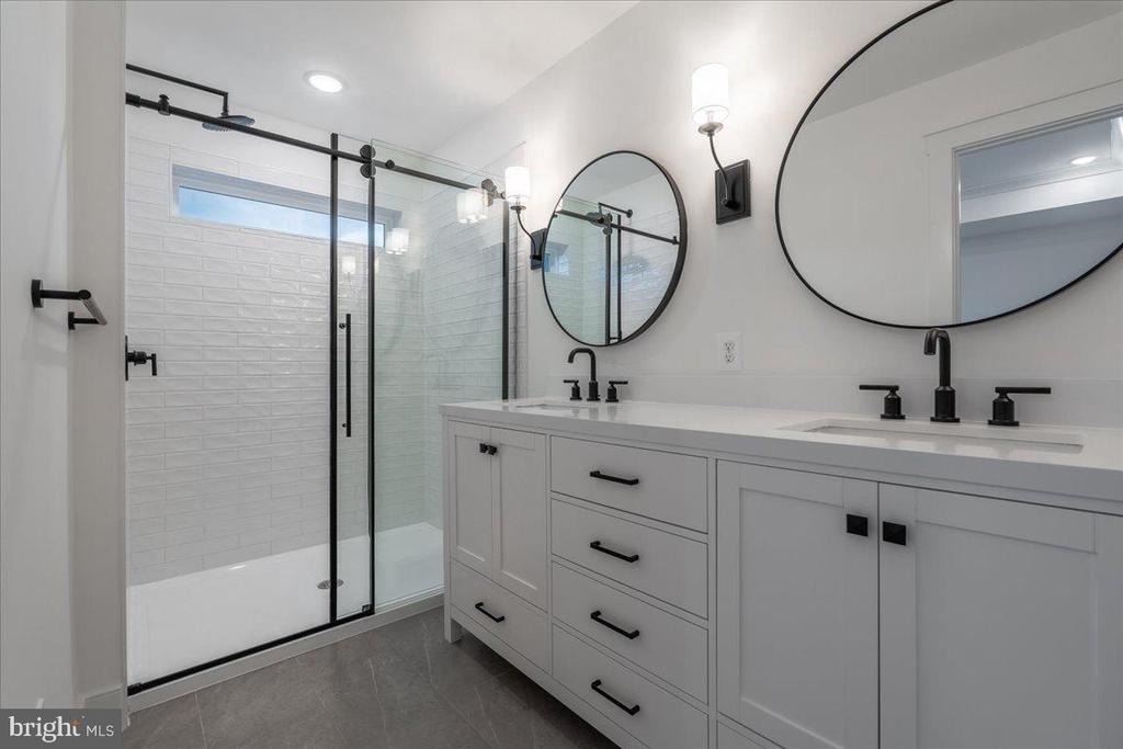 9211 Forkleaf Oak Drive - Photo 18