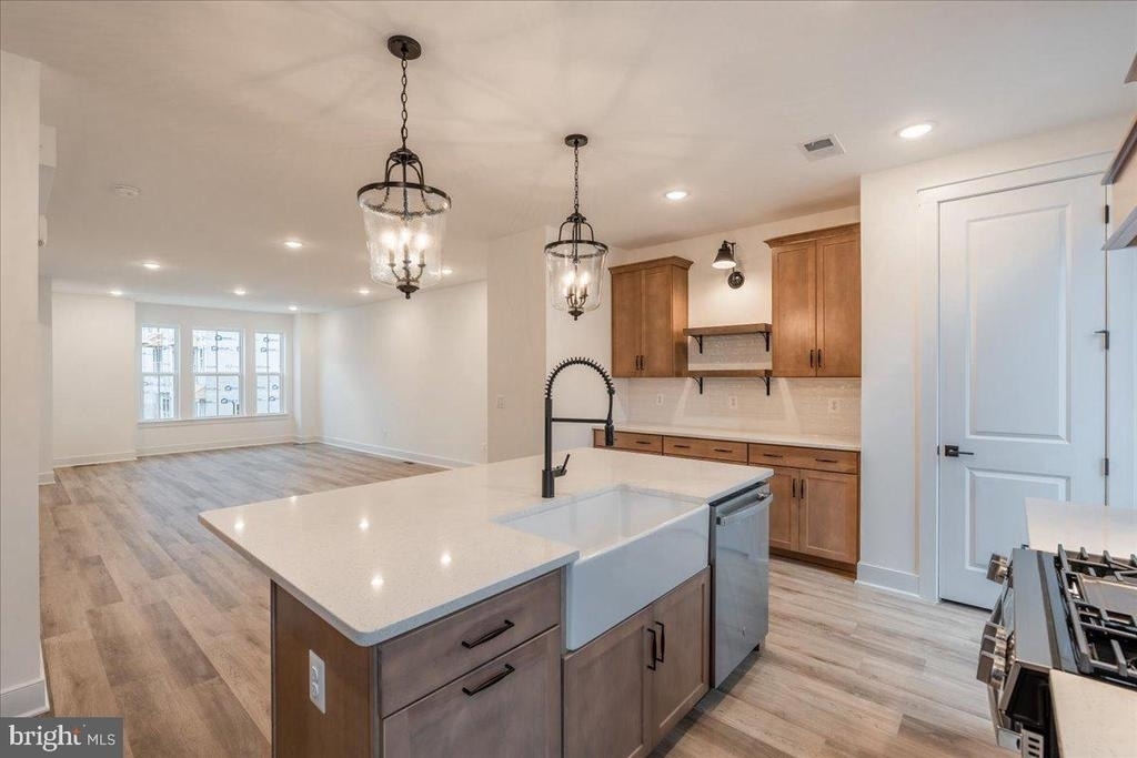 9211 Forkleaf Oak Drive - Photo 8