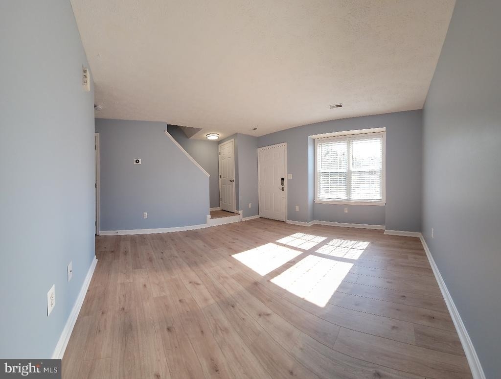10612 Guilderland Court - Photo 4