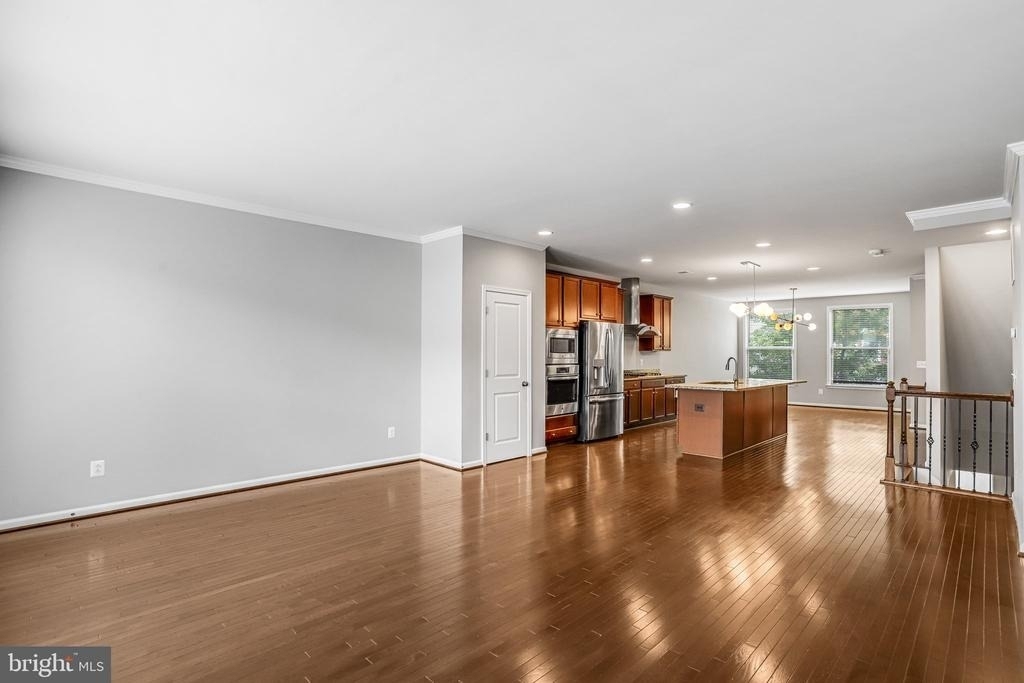 42274 Hampton Woods Terrace - Photo 5
