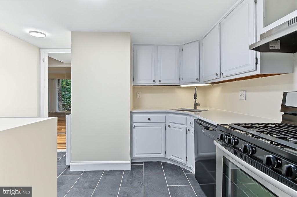 1523 Northgate Square - Photo 14