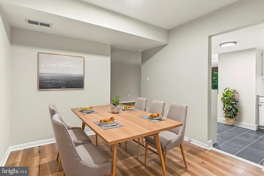 1523 Northgate Square - Photo 3