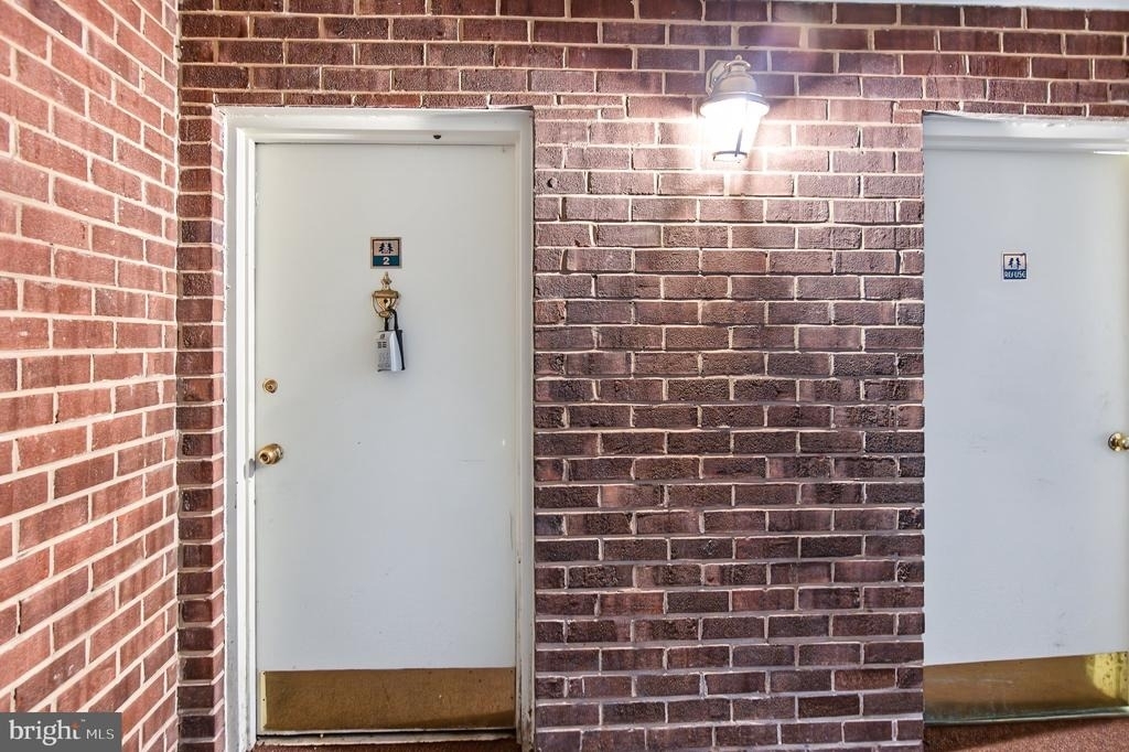 1523 Northgate Square - Photo 1