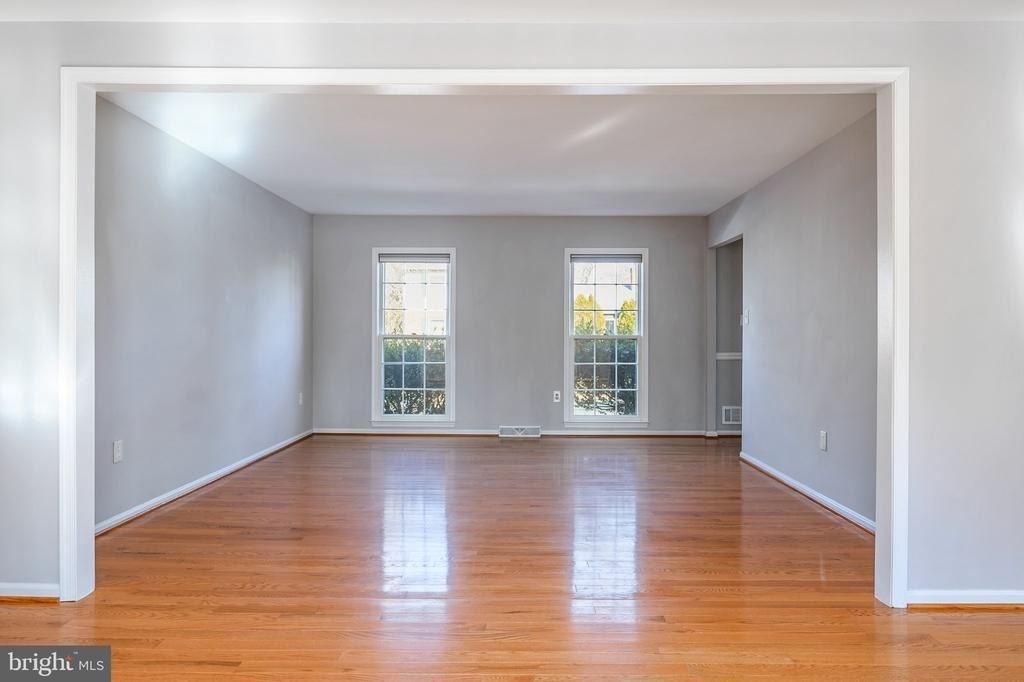 10691 John Ayres Drive - Photo 7