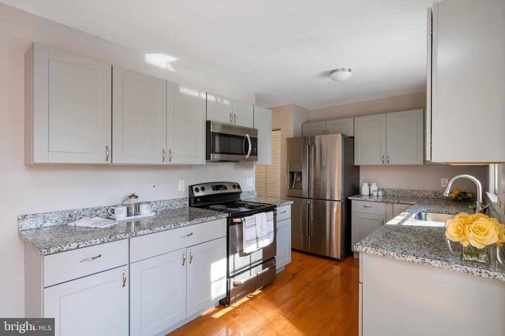 10691 John Ayres Drive - Photo 16