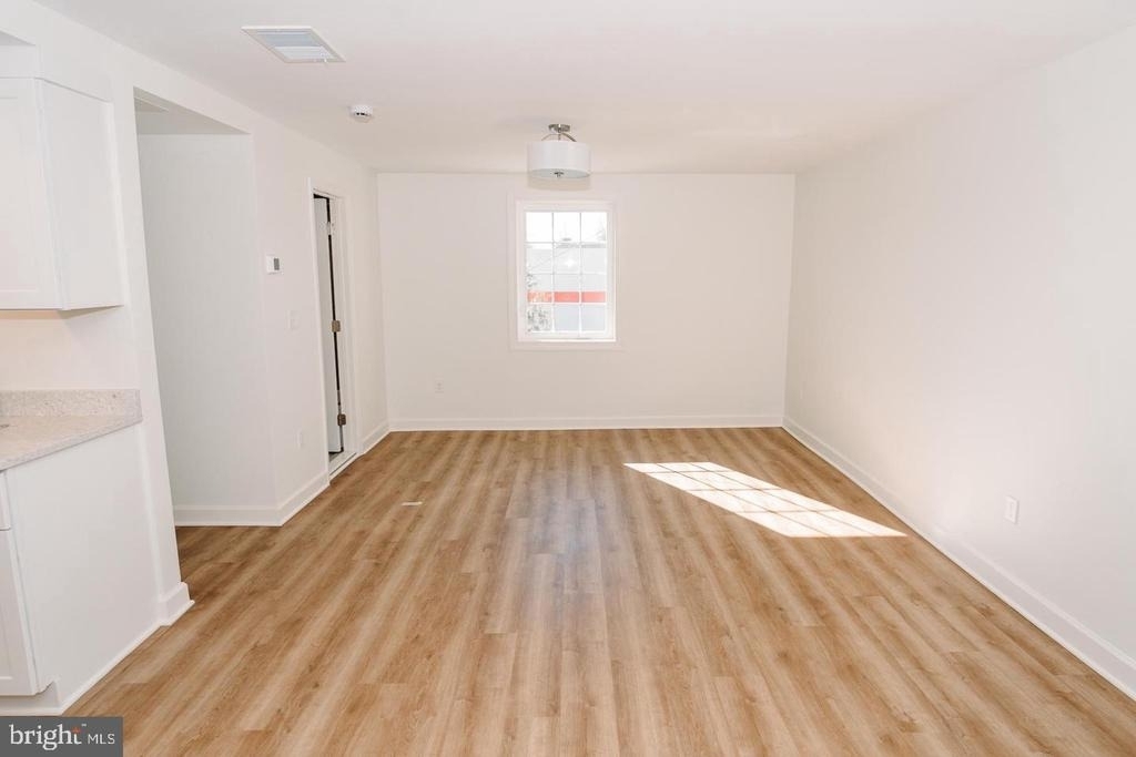380 Broadview Avenue - Photo 4