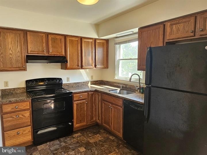 806 Grove Avenue - Photo 5