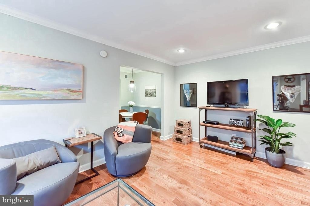 718 S Washington Street - Photo 4