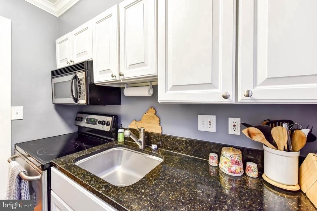 718 S Washington Street - Photo 8