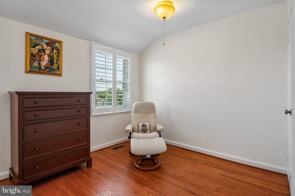 3812 Jason Avenue - Photo 13
