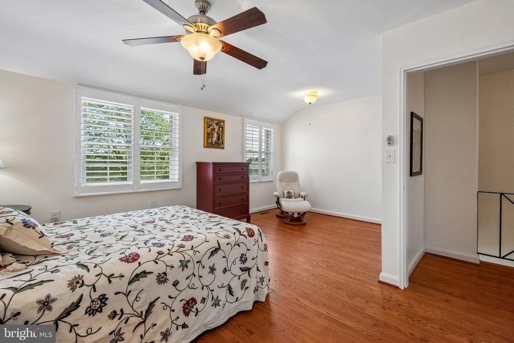 3812 Jason Avenue - Photo 11