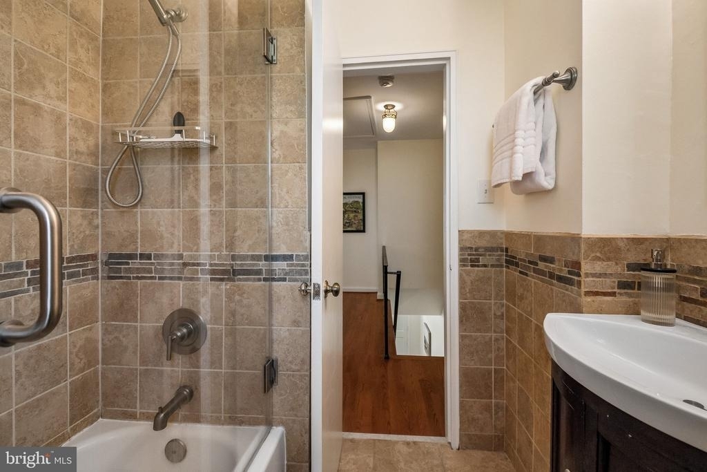 3812 Jason Avenue - Photo 17
