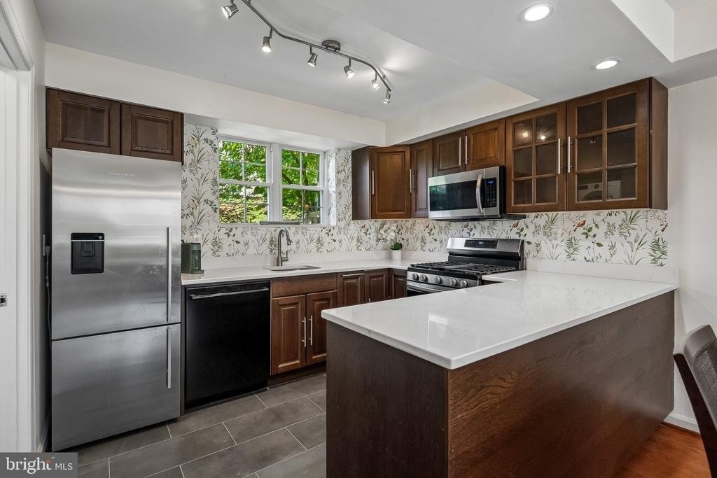 3812 Jason Avenue - Photo 7