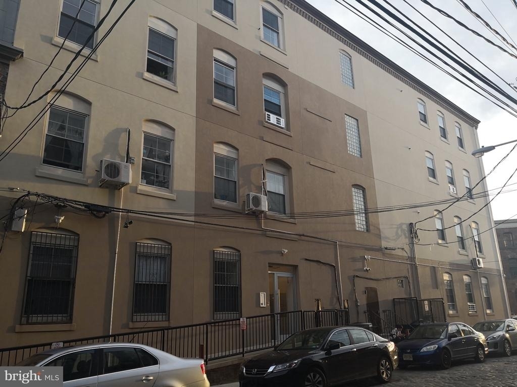 1020 Hamilton Street - Photo 0