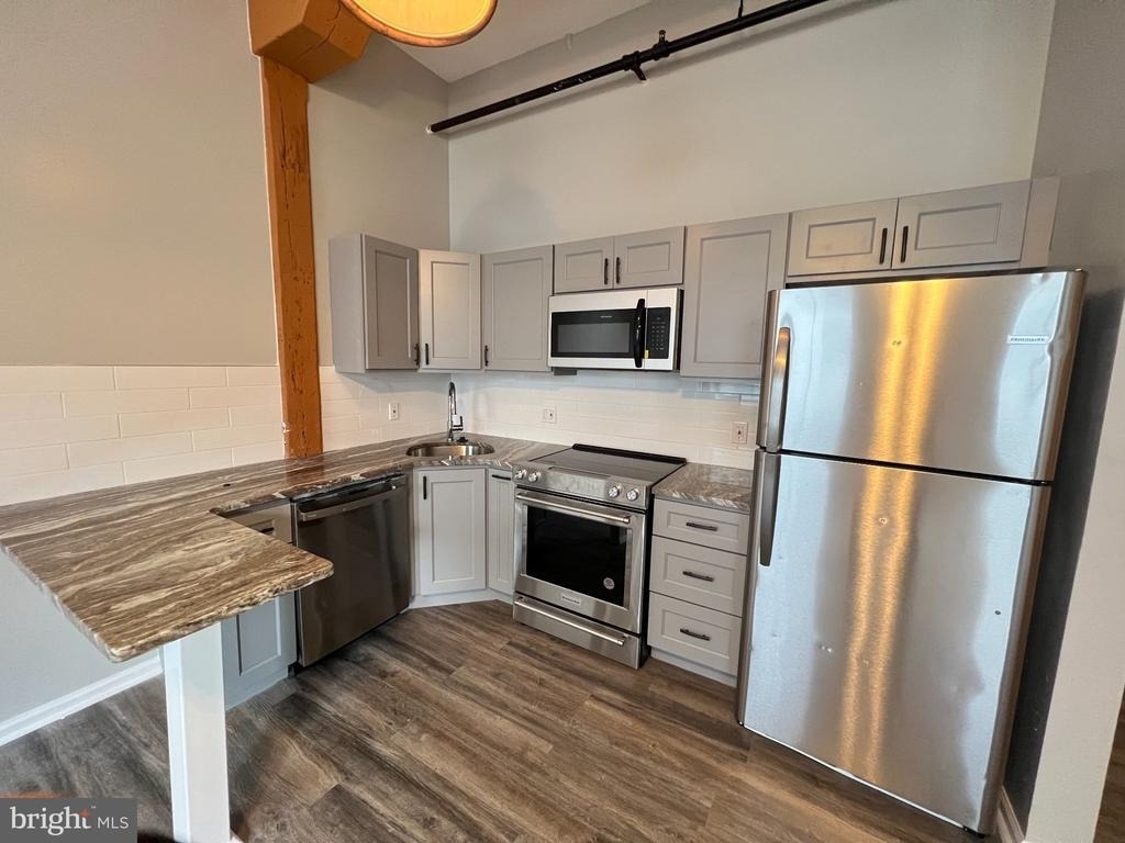 1020 Hamilton Street - Photo 9